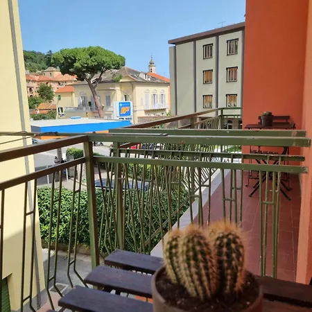 Casa Dell'altromondo 公寓 菲纳莱利古雷